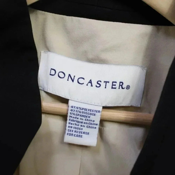 DONCASTER beige modern blazer - Picture 3 of 10